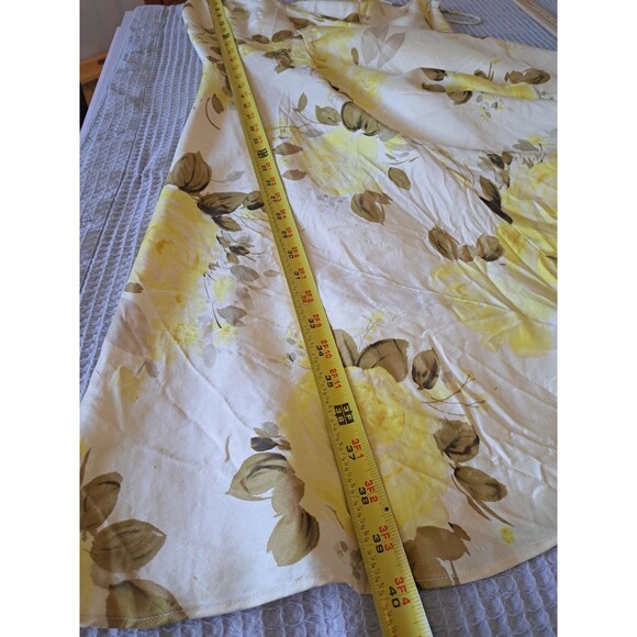 Banana Republic Yellow Floral 100% Silk Dress Spaghetti Straps Fit & Flare 8 - Picture 10 of 11
